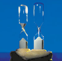 Na forma de p&oacute; &eacute; empregado em soldagem econforma&ccedil;&atilde;o t&eacute;rmica